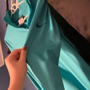 Nike pro dry fit pull over